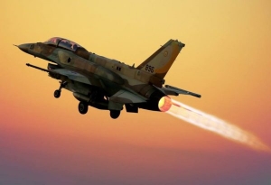 Israel destruyó una batería antiaérea siria que atacó a un avión de combate.